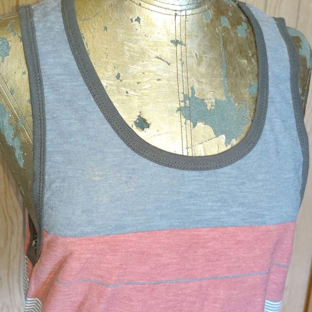 Distortion Tank Top in Color Block, Floral print, and Stripes Cotton Poly Blend - Picture 4 of 16